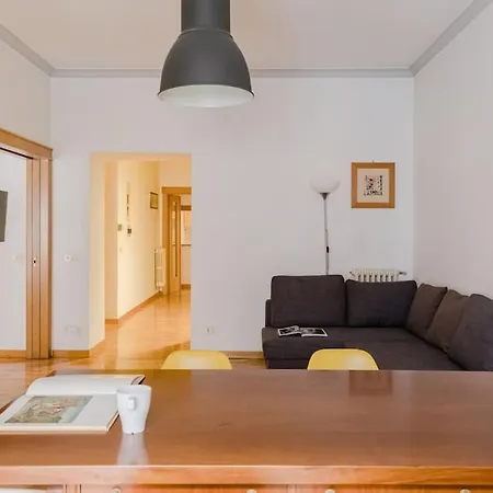 Elegant Via Veneto By Varental *