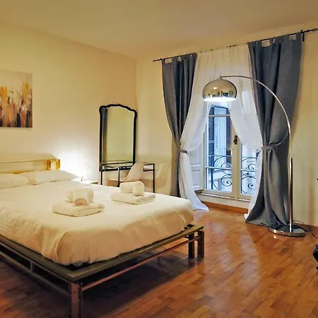 Elegant Via Veneto By Varental *